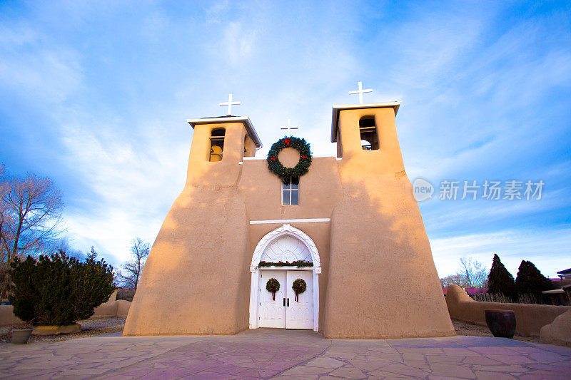 道os, NM:道os教堂正面